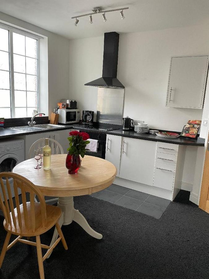 2 Bedroom Apartment In Kidderminster Exterior foto