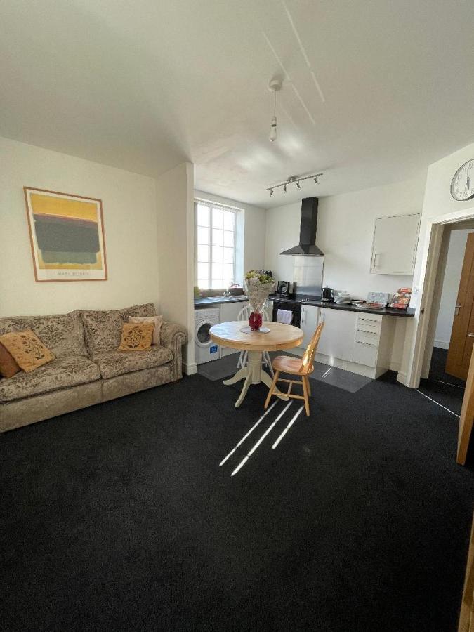 2 Bedroom Apartment In Kidderminster Exterior foto